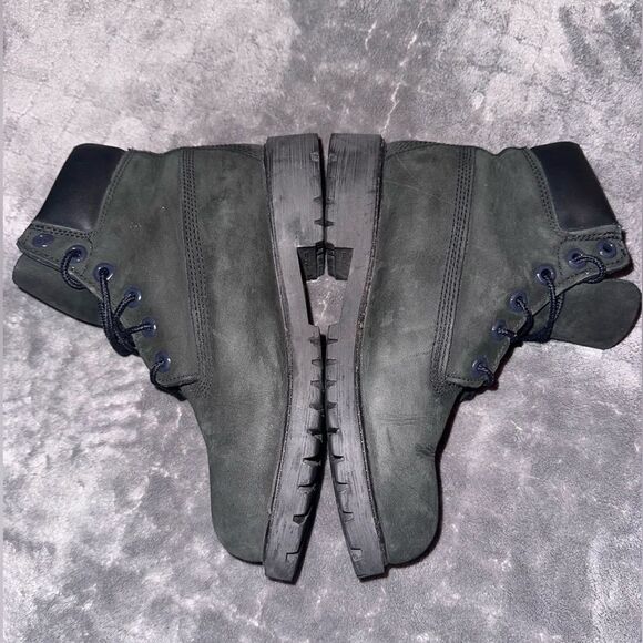 Timberland Classic 6-Inch Waterproof Boot Boys Sz 3.5 - Picture 2 of 16